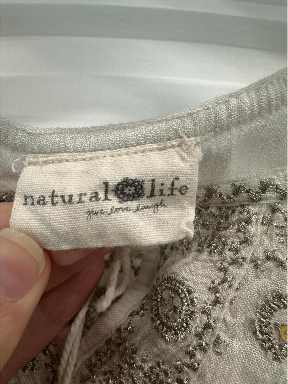 Natural Life Medium Embroidered Bohemian Top - Picture 3 of 5